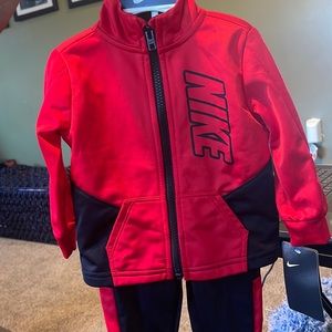 3 BRAND NEW NIKE SWEATSUIT BUNDLE